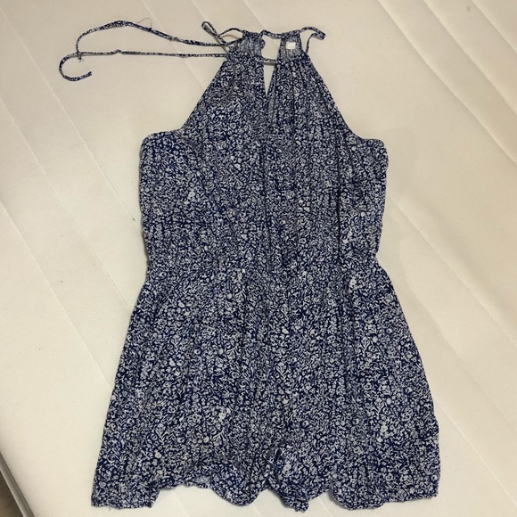 Blue Patterned Romper - Picture 2 of 4